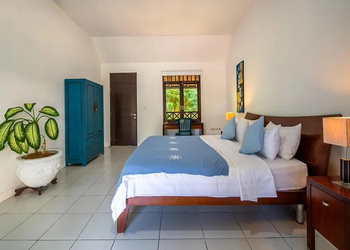 Nyumpene In Legian (Bali)
