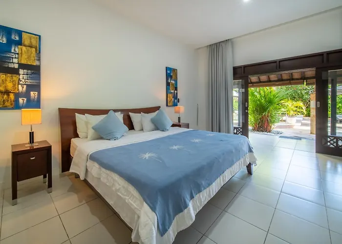 Nyumpene In Legian (Bali)