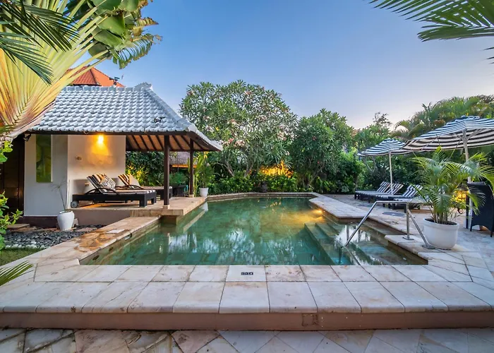 Nyumpene In Villa Legian (Bali)