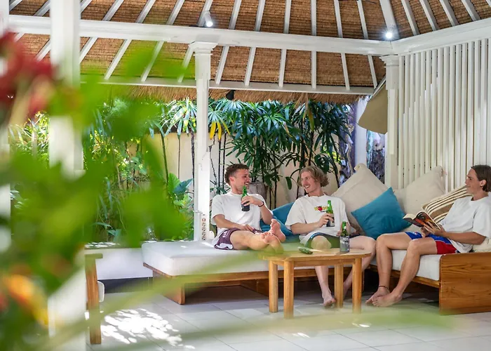 Nyumpene In Villa Legian (Bali)