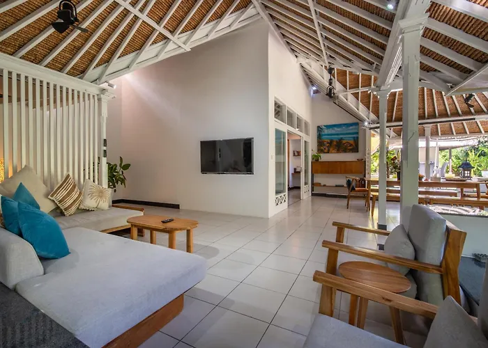 Nyumpene In Villa Legian (Bali)